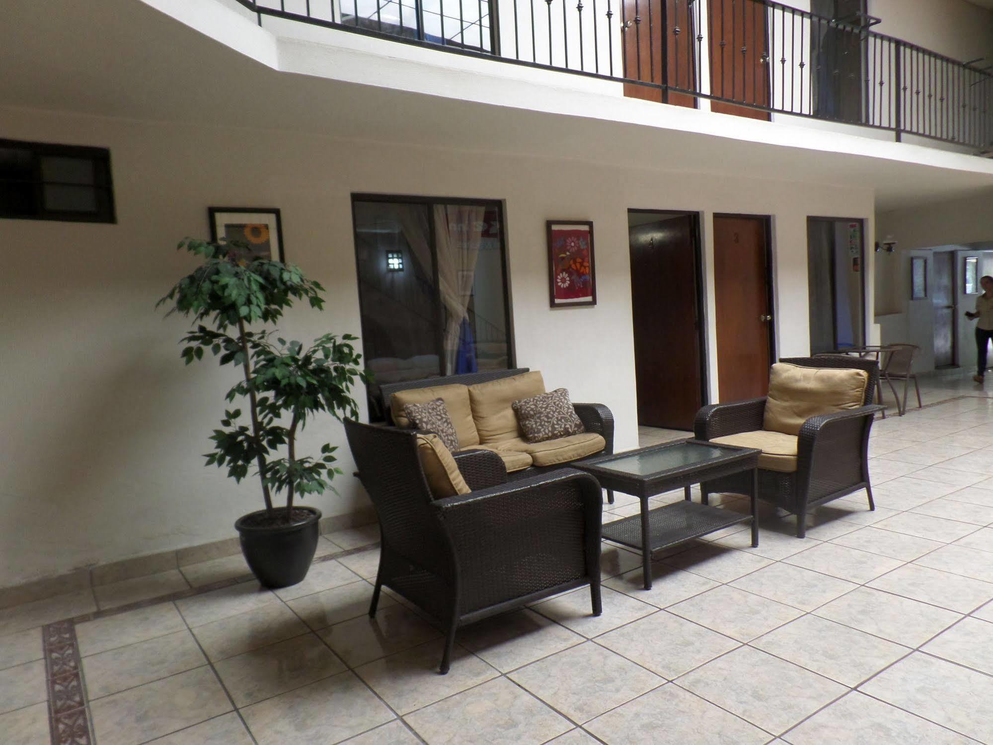Uke Inn Hotel&Suites Xamaipak Tuxtla Gutiérrez Exterior foto